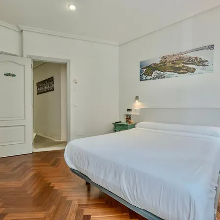 Hostal Costa Coruña-3
